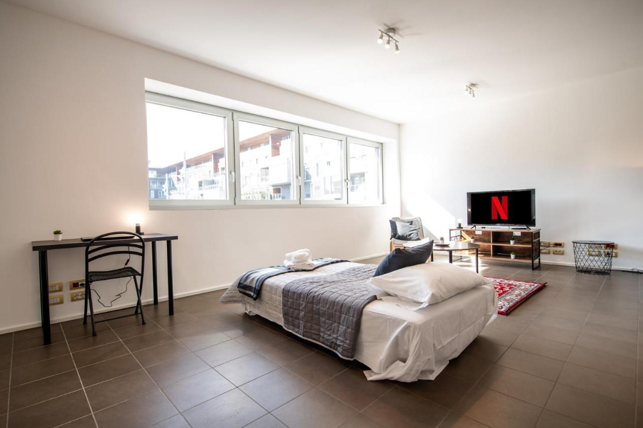 Apartament 350 M Dalla Stazione L Parcheggio Free L Nova Loft Parma Zewnętrze zdjęcie
