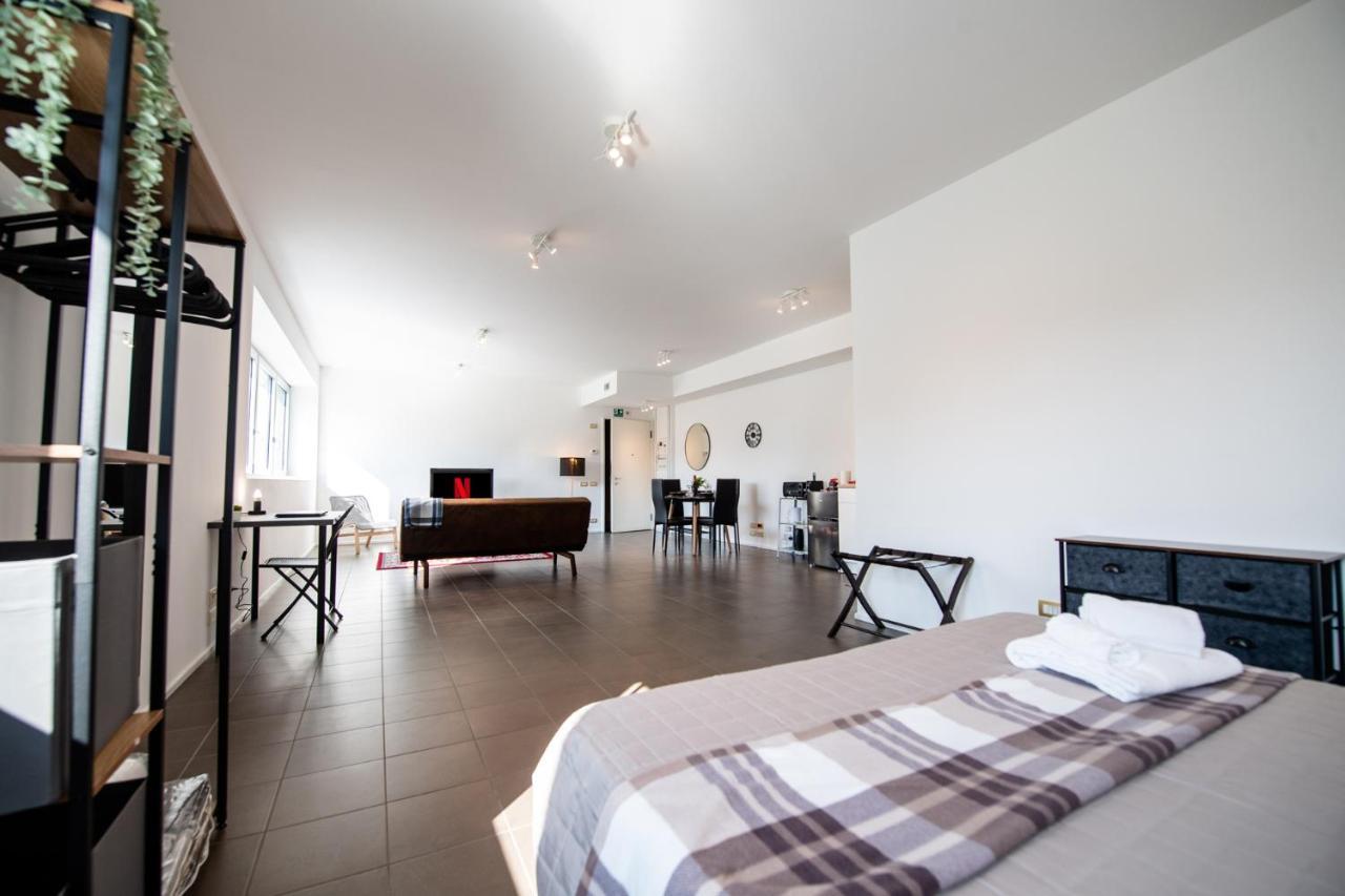 Apartament 350 M Dalla Stazione L Parcheggio Free L Nova Loft Parma Zewnętrze zdjęcie