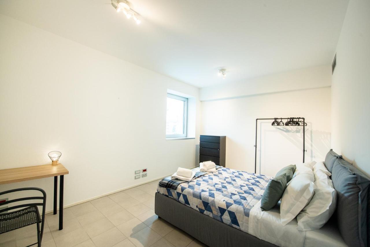 Apartament 350 M Dalla Stazione L Parcheggio Free L Nova Loft Parma Zewnętrze zdjęcie