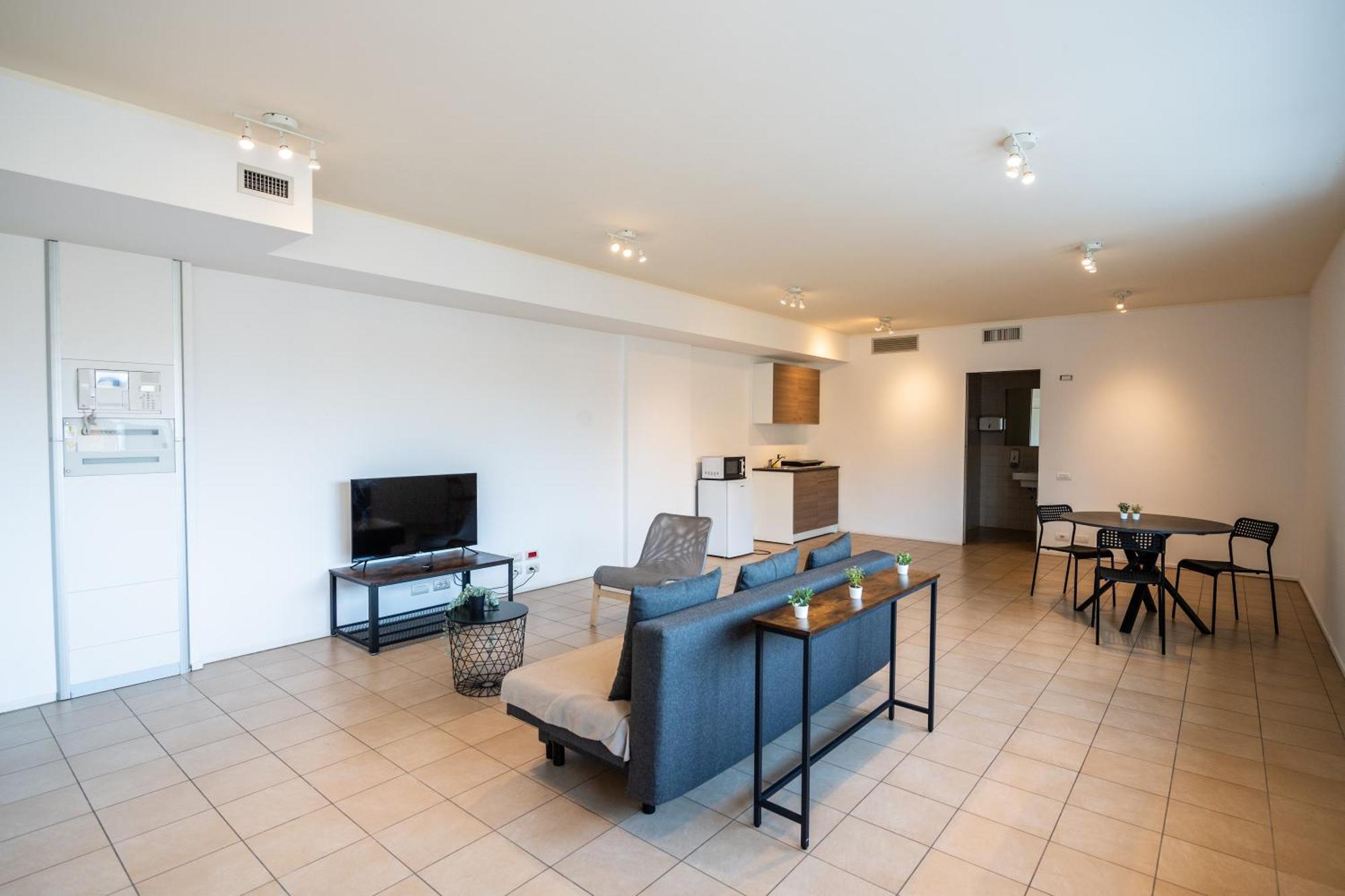 Apartament 350 M Dalla Stazione L Parcheggio Free L Nova Loft Parma Zewnętrze zdjęcie